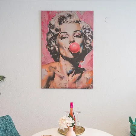 Goldstadt Pop-art Apartmán